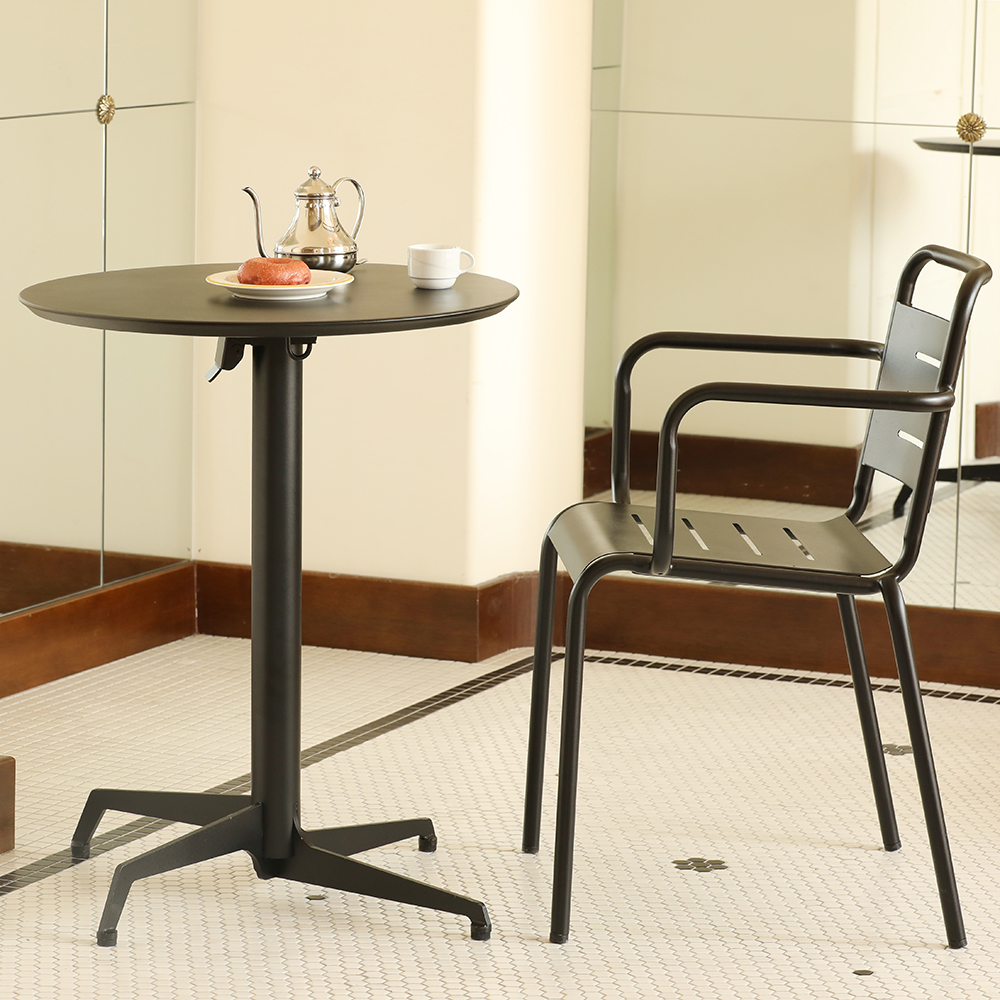 round black dining metal table